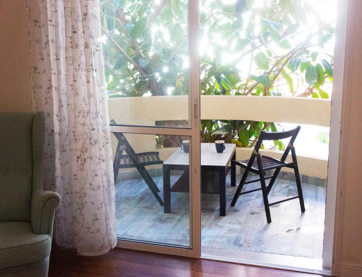 Simply - Idelson Street